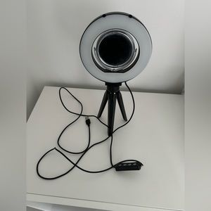 5” LED Ringlight with a mirror